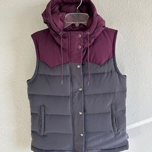 Patagonia Bivy Hooded Down Vest Womens Medium Jacket Gray & Purple Full Zip